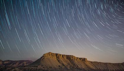 爱游戏-日本体操队在巴黎奥运会表现出色，获得多枚奖牌，日本体操冠军落地